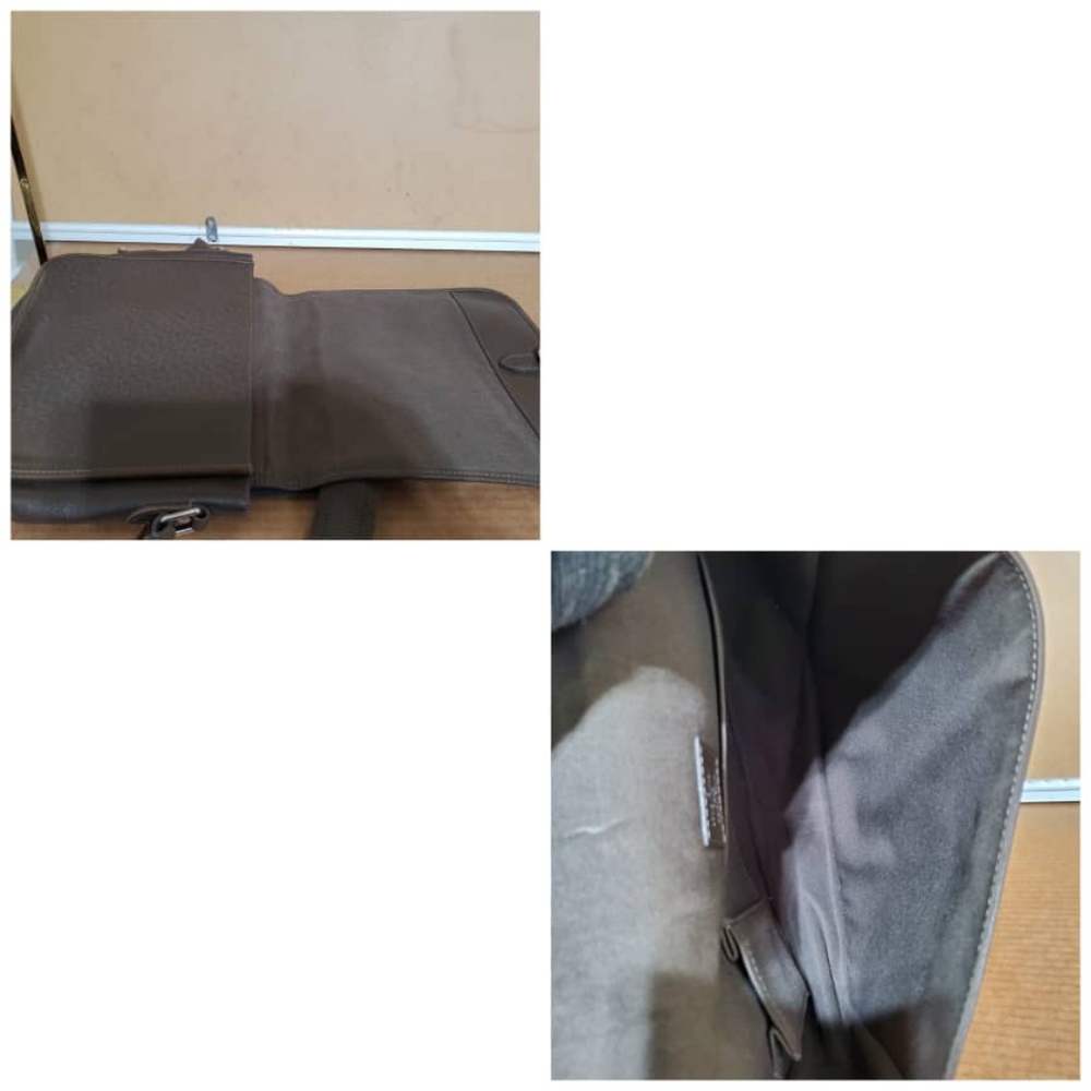 Authentic LOUIS VUITTON Grizzli Taiga Leather Andrei Messenger Bag - Picture 7 of 10